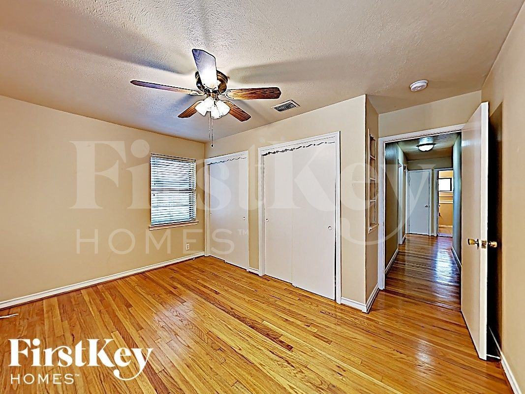 13630 Onyx Ln - Photo 7 of 17