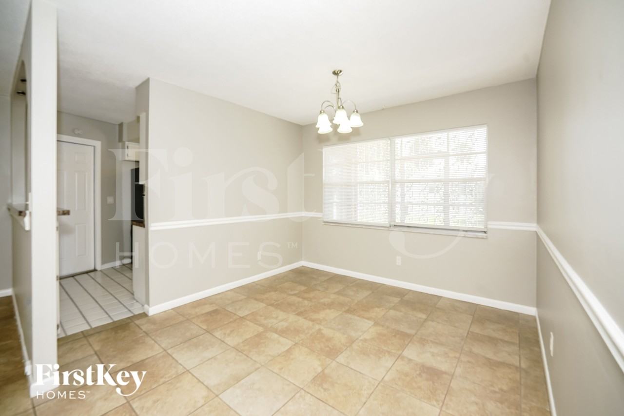 1337 Mardrake Rd - Photo 5 of 16