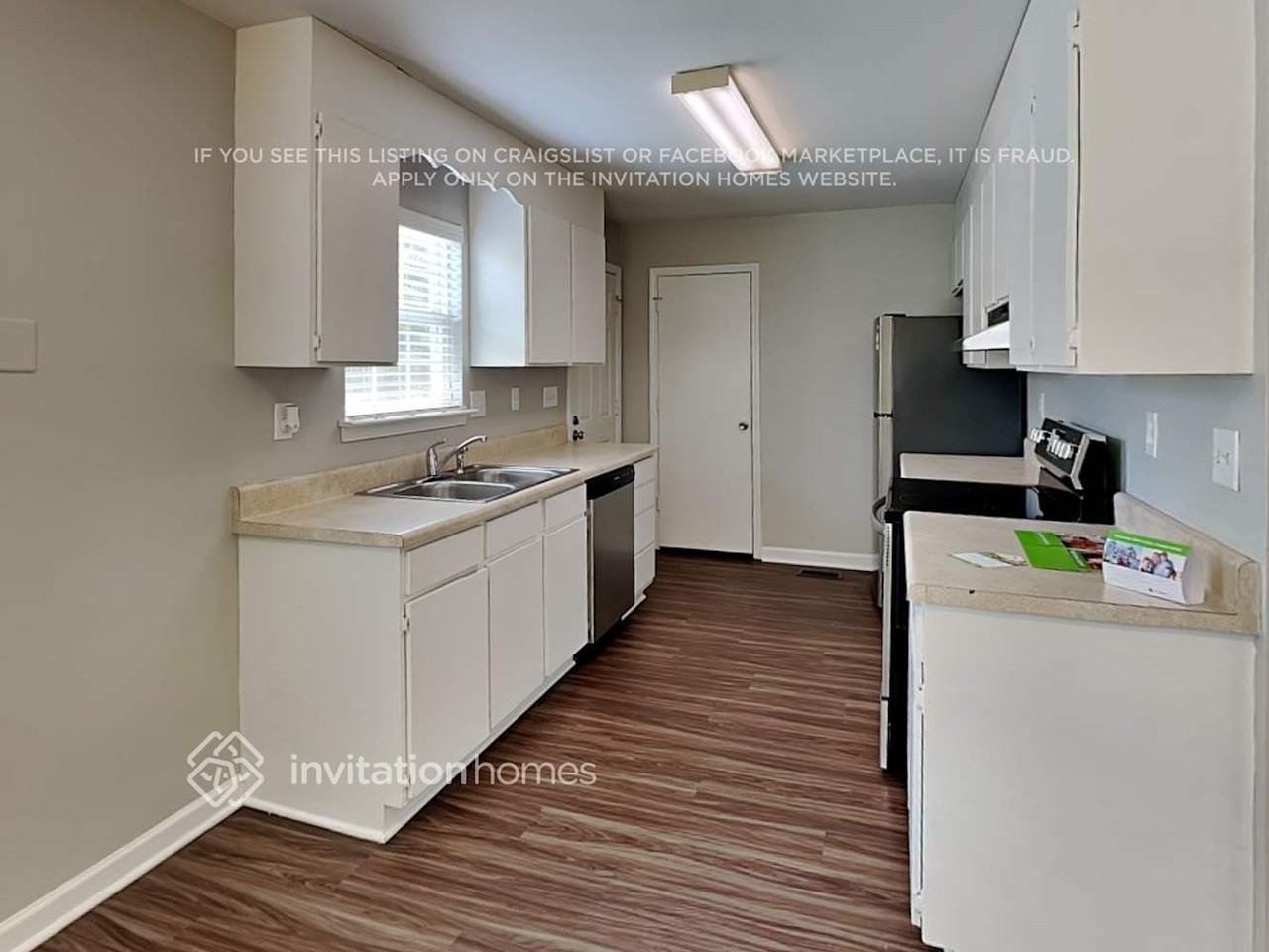 1921 Allen St - Photo 5 of 16