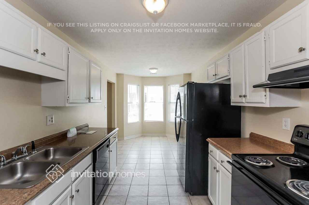 8514 Westchester Dr - Photo 3 of 13