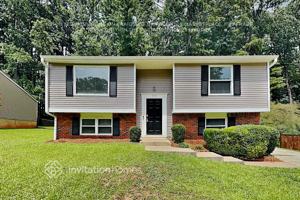 featured image of 390 Hembree Forest Cir