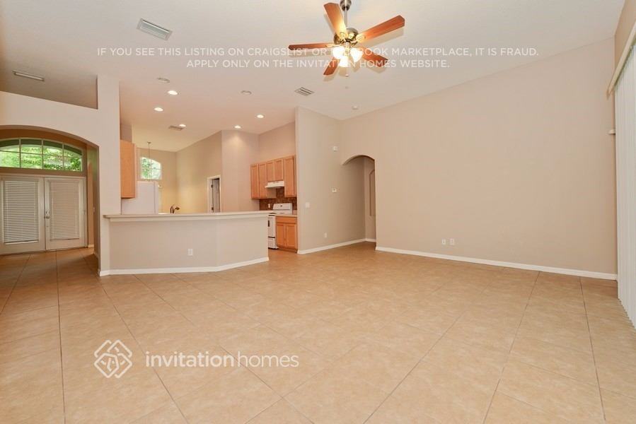 204 Ronja Ln - Photo 3 of 21