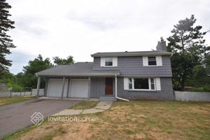 featured image of 8285 Hyde Ct S