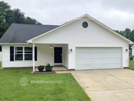 204 Corinthian Dr - Photo 1 of 1