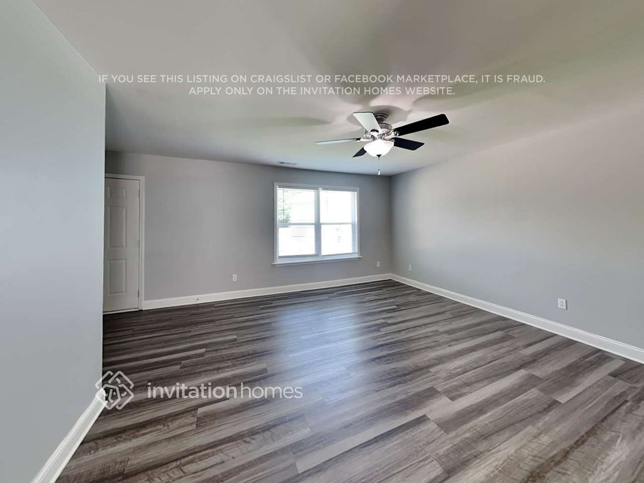 204 Corinthian Dr - Photo 5 of 18