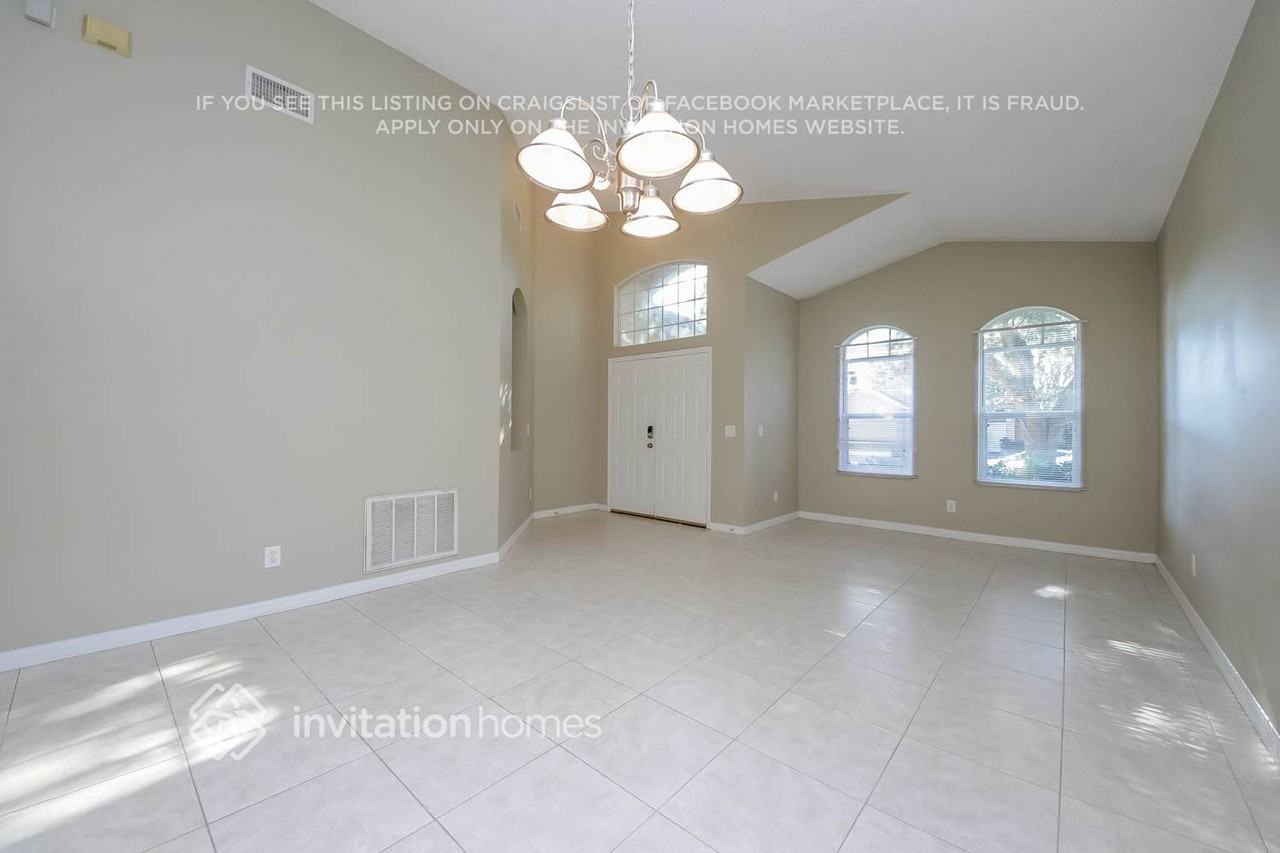 13342 Luxbury Loop - Photo 4 of 18