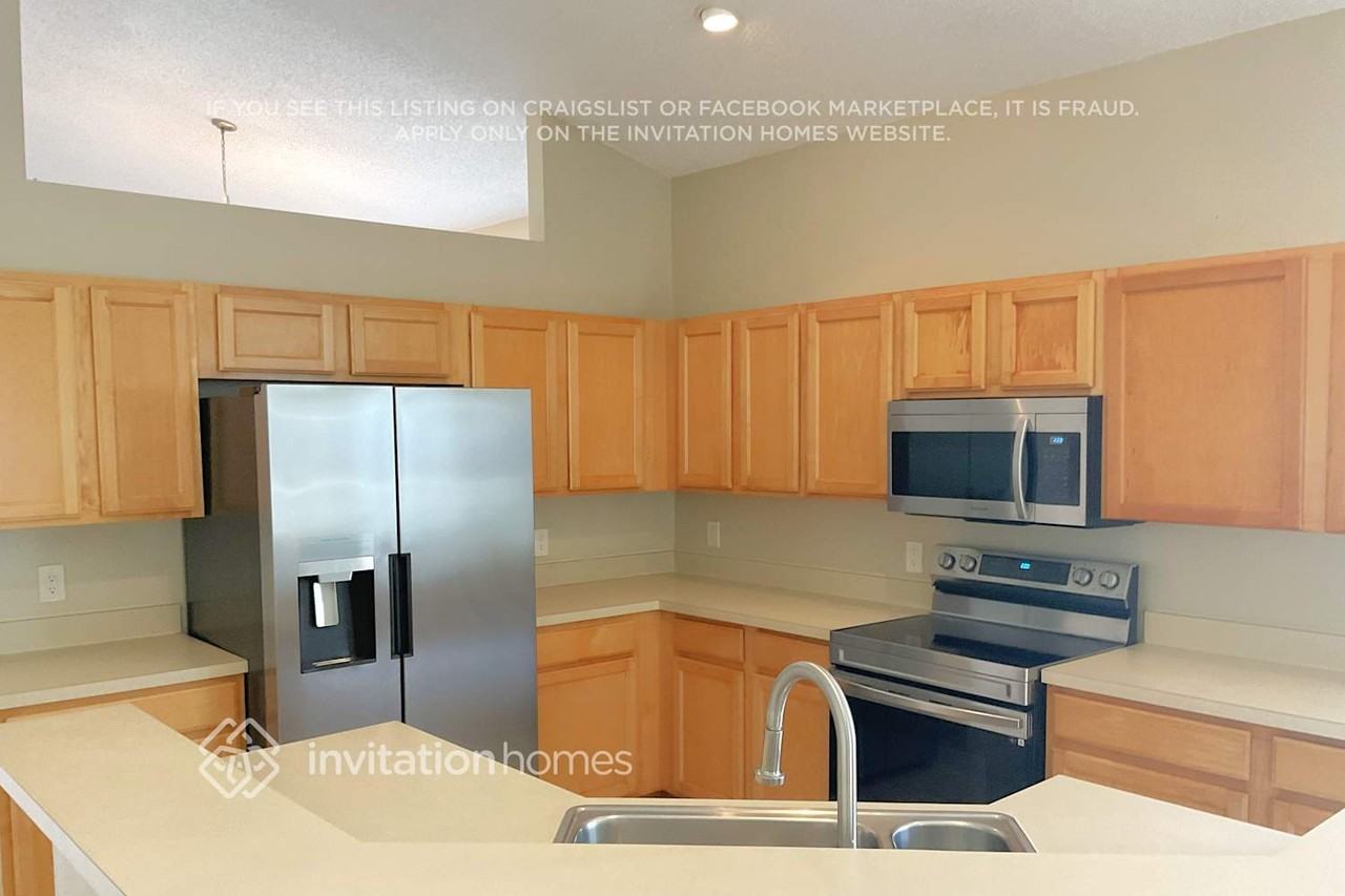 13342 Luxbury Loop - Photo 7 of 18