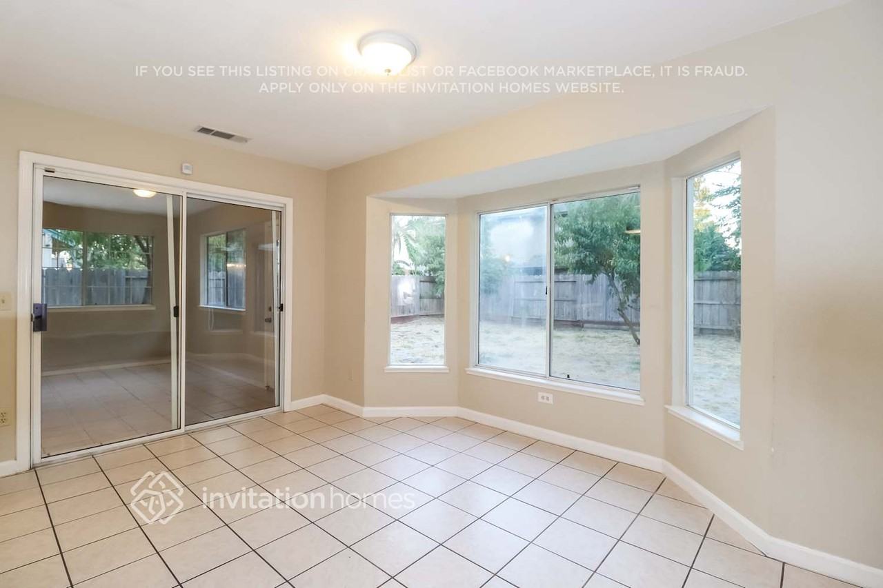 710 Jonquil Dr - Photo 7 of 19