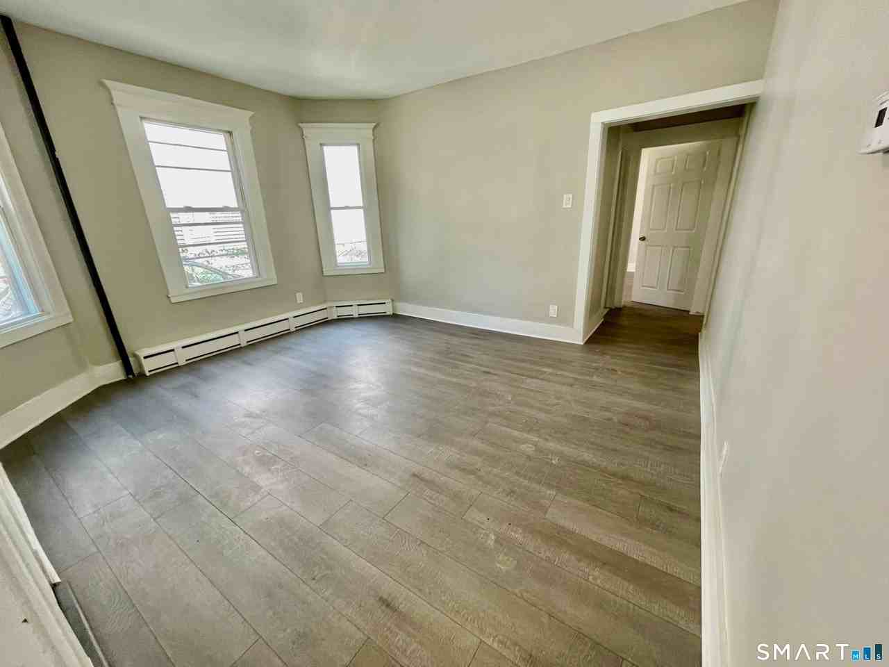 42 Cabot St - Photo 7 of 21