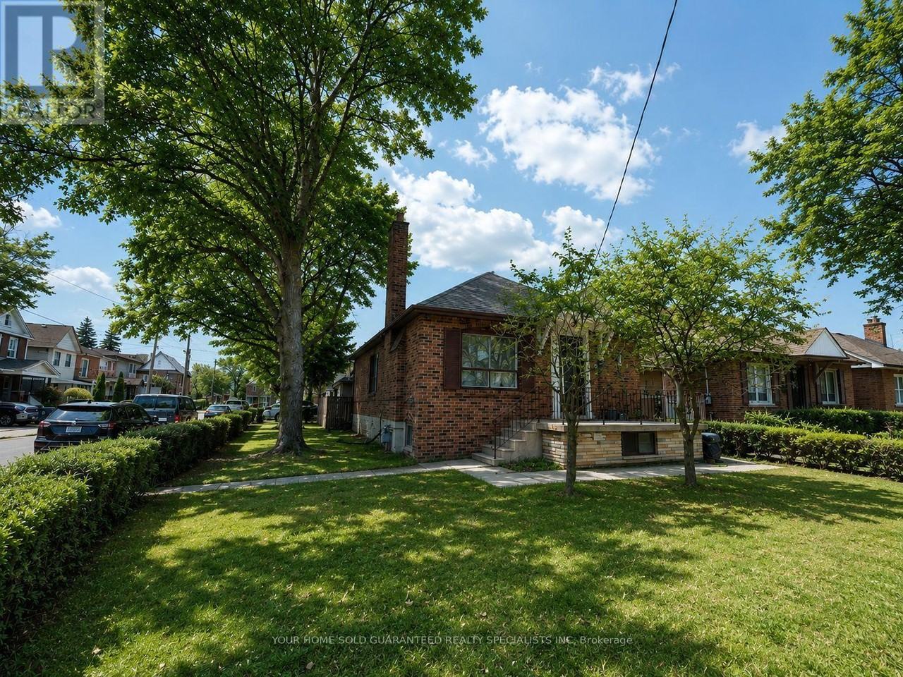 81 Rockcliffe Boulevard - Photo 6 of 7