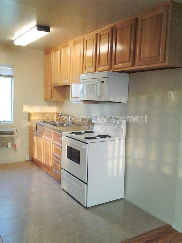 405 W Alameda Ave #H - Photo 2 of 8