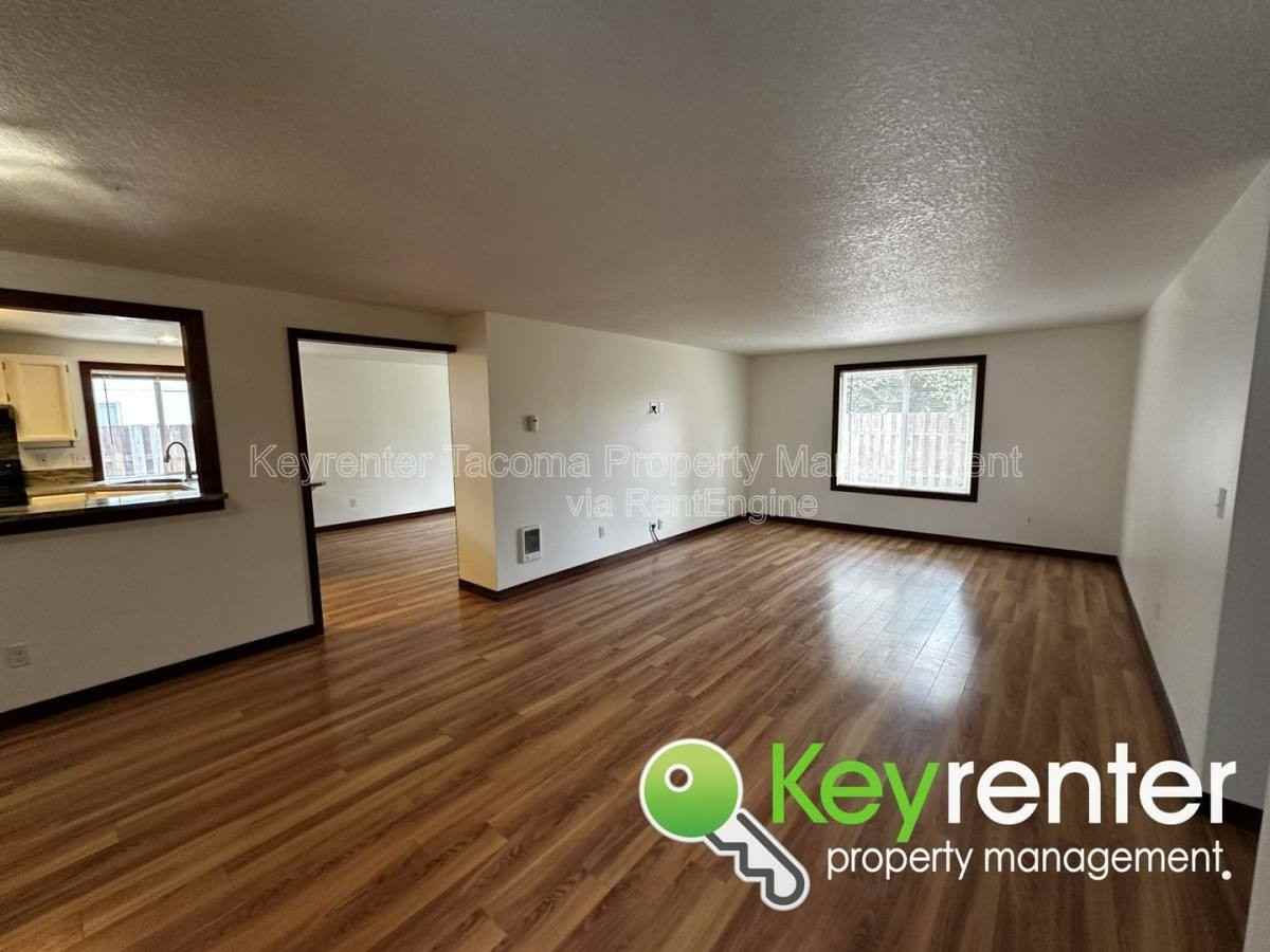 14415 Se 9th St - Photo 3 of 10