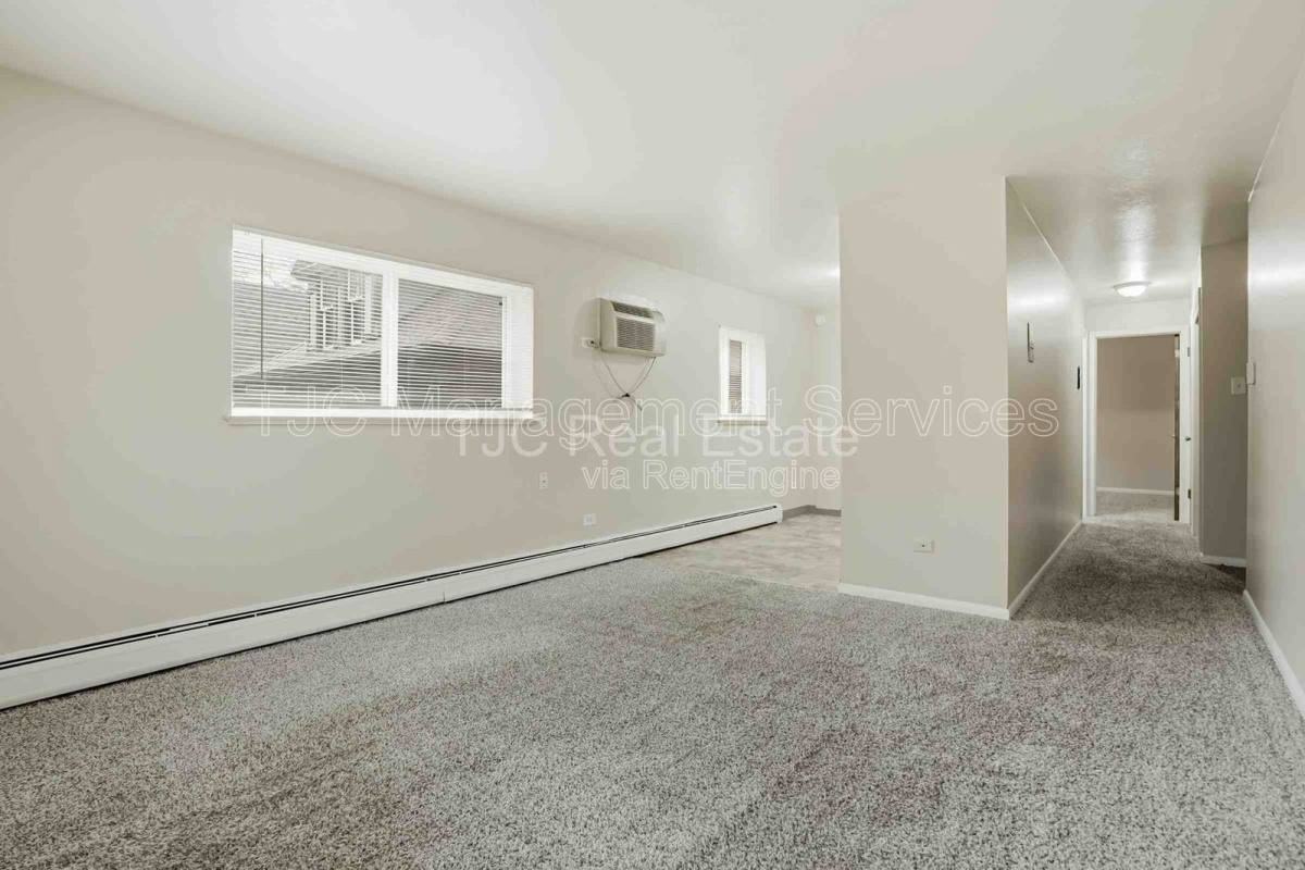 42 N Pearl St #201 - Photo 7 of 10