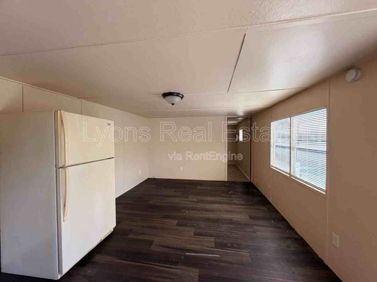 7972 Breeze Dr - Photo 2 of 7