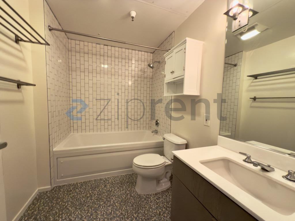 500 Molino St #208 - Photo 5 of 18