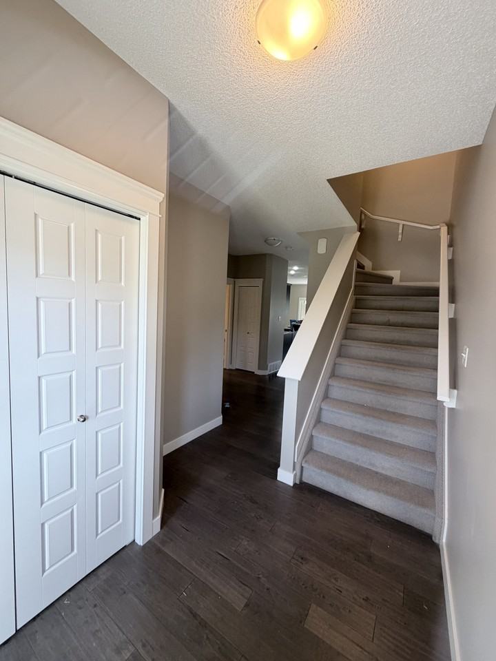 3831 170 Ave Nw - Photo 2 of 32