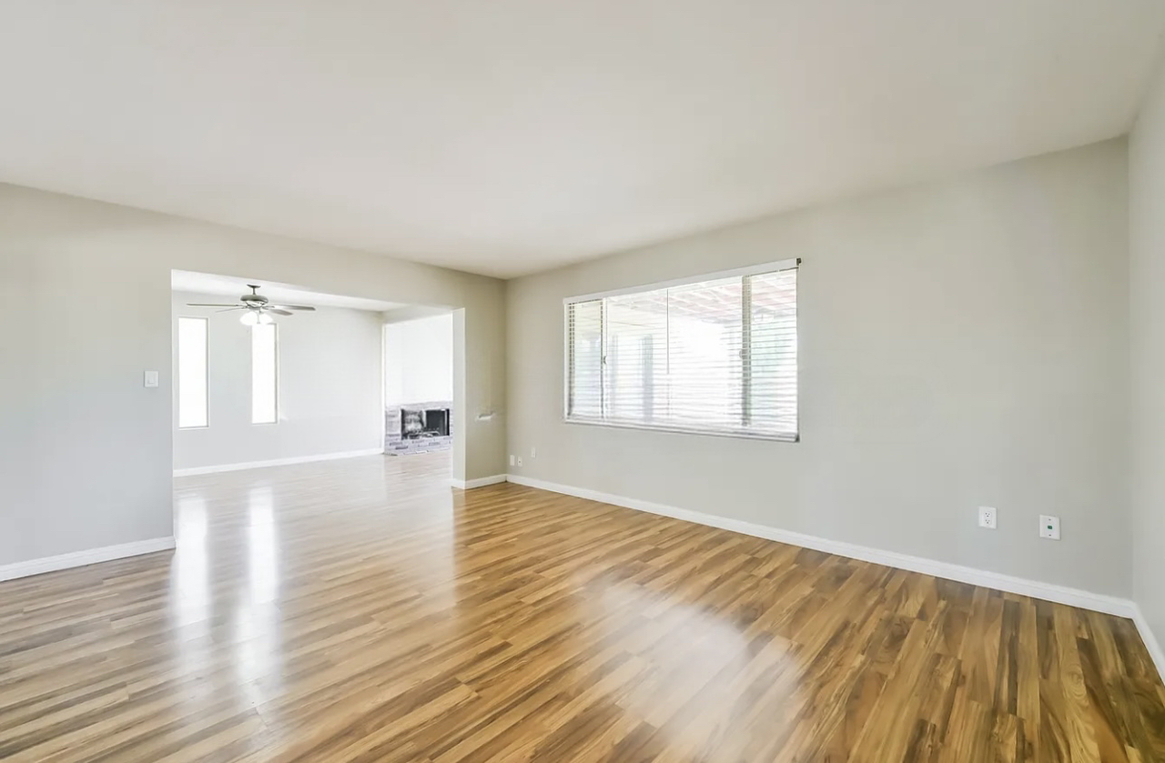 836 S Revolta Cir - Photo 2 of 7