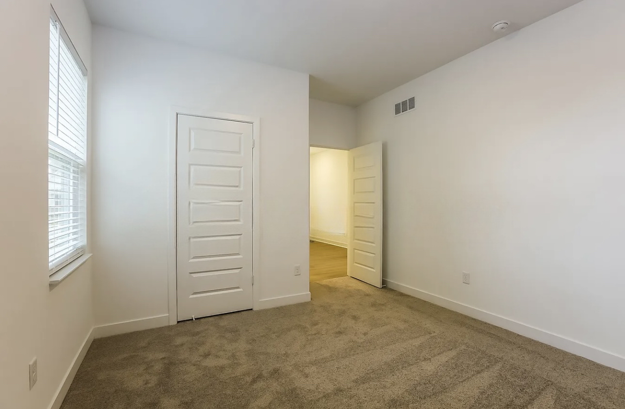 3579 Copley Ct - Photo 6 of 7