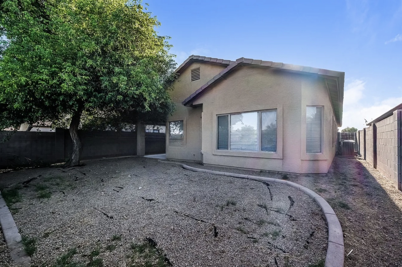 6028 N 68th Dr - Photo 5 of 5