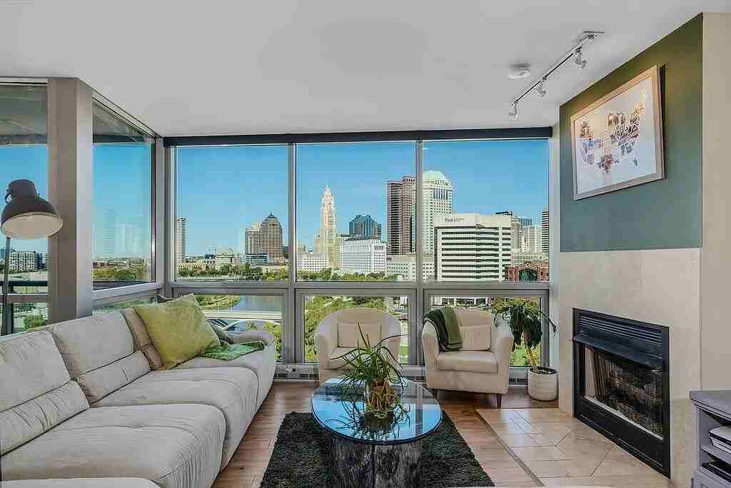 1 Miranova Pl - Photo 7 of 8