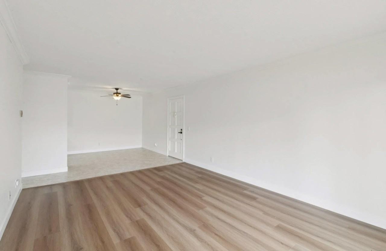 2382 Hosp Way - Photo 5 of 16