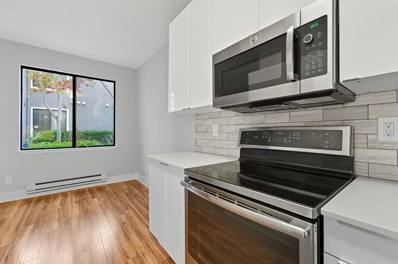 113 Schooner Ct - Photo 6 of 14