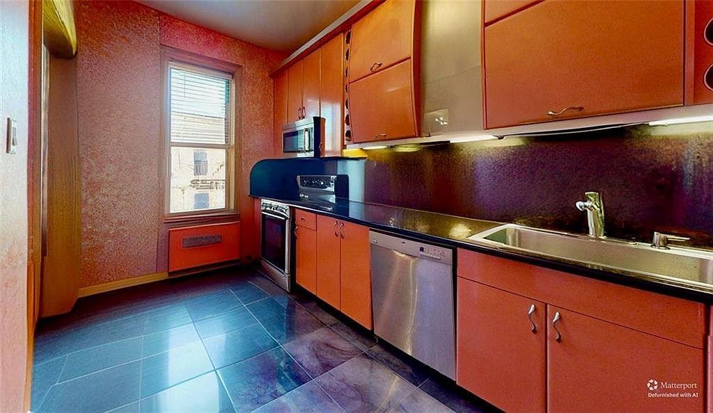 3096 Brighton 6th St #F10 - Photo 2 of 10