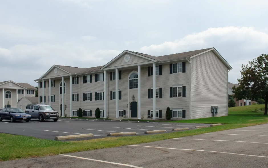1685 Beechwood Ave Ne #1685B - Photo 4 of 16