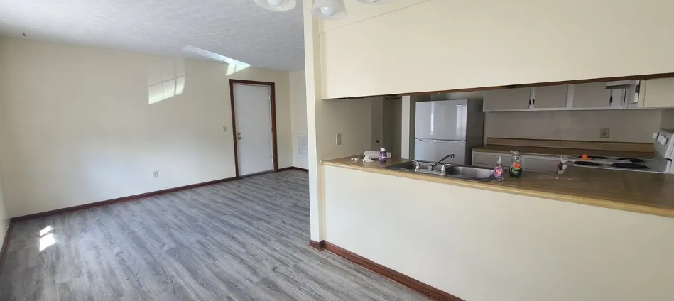 270 Wilbur Dr Ne #270F - Photo 3 of 4