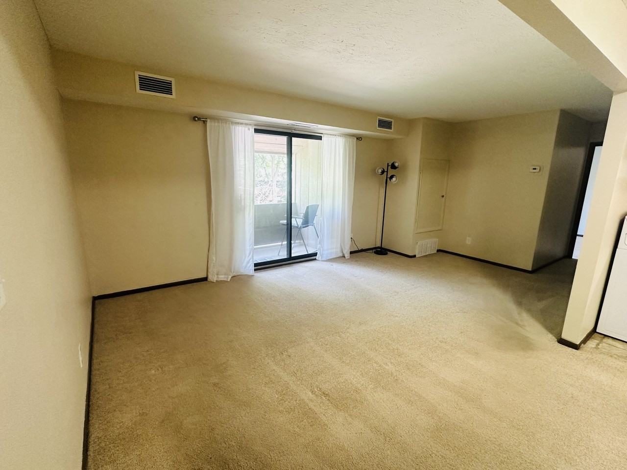 1640 Cedarwood Dr #331 - Photo 6 of 15
