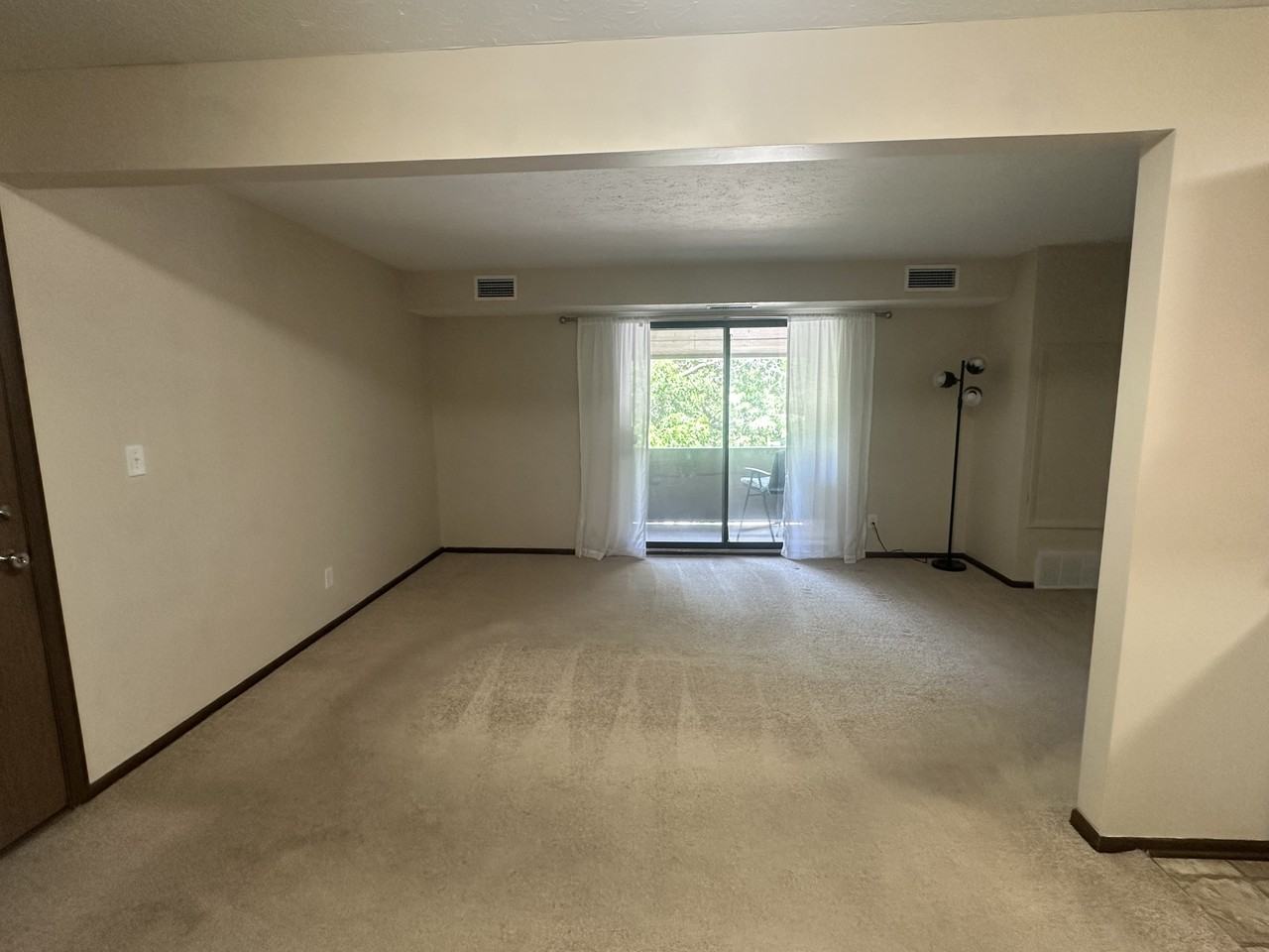1640 Cedarwood Dr #331 - Photo 7 of 15