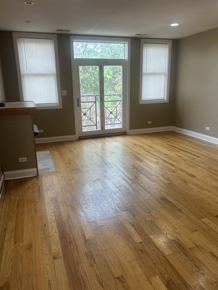6736 S Merrill Ave #3N - Photo 2 of 7