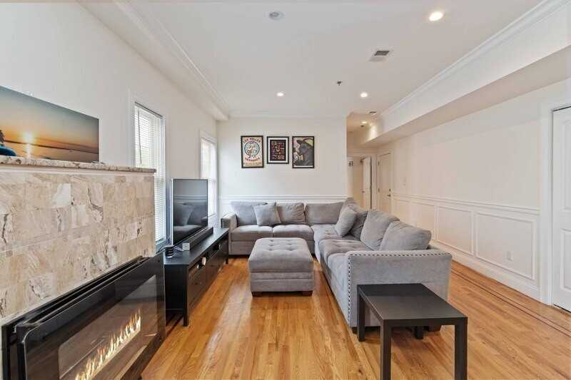 14 Elmer St #2B - Photo 7 of 12
