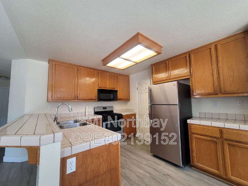 937 Iron Dr - Photo 6 of 21