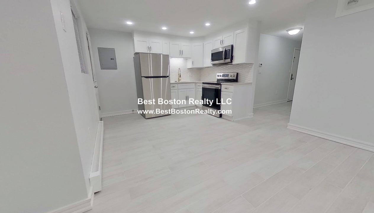 714 Winthrop Ave #203 - Photo 2 of 12