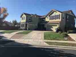 featured image of 748 W La Canada Ave #1