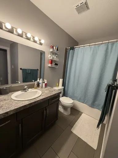 7517 115b St - Photo 5 of 10