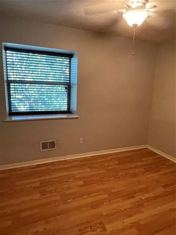 2304 Barton Village Cir #104 - Photo 4 of 10