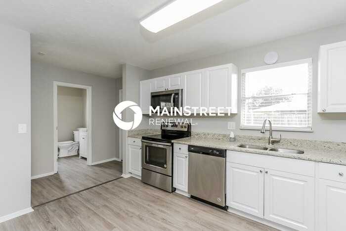 5665 Bronx Ave - Photo 6 of 16