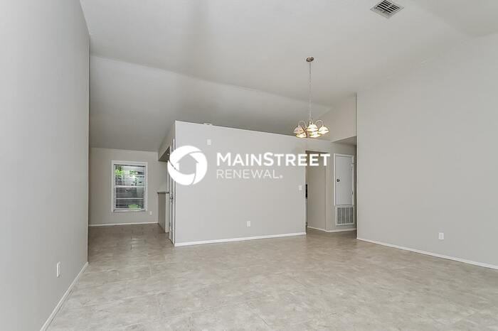 12104 Fruitwood Dr - Photo 3 of 16