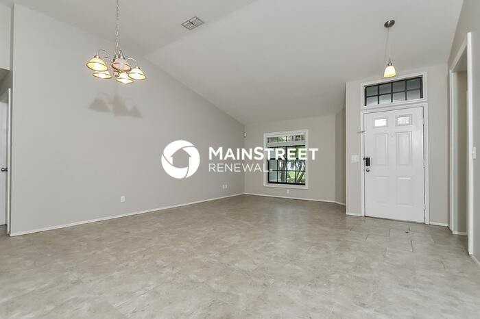 12104 Fruitwood Dr - Photo 4 of 16