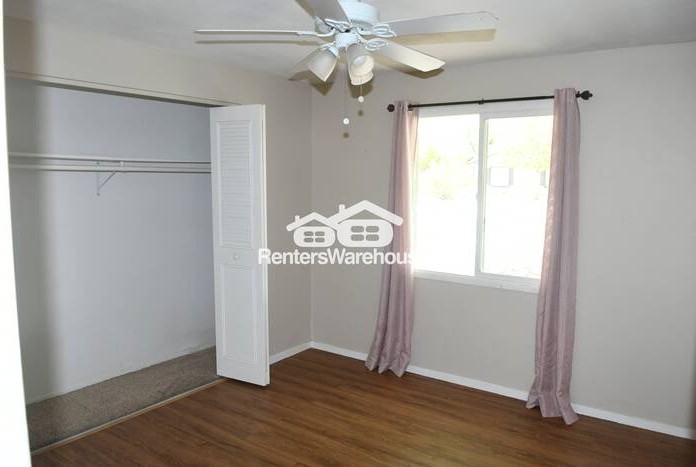 1550 W Pershing Ave - Photo 2 of 12