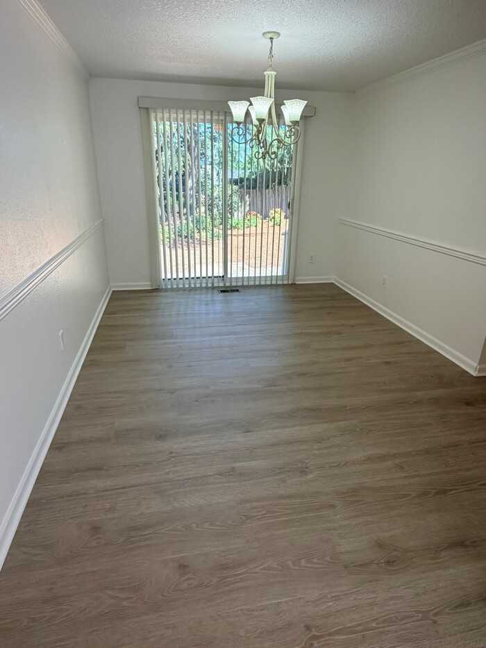 6789 Larson Ave - Photo 5 of 22