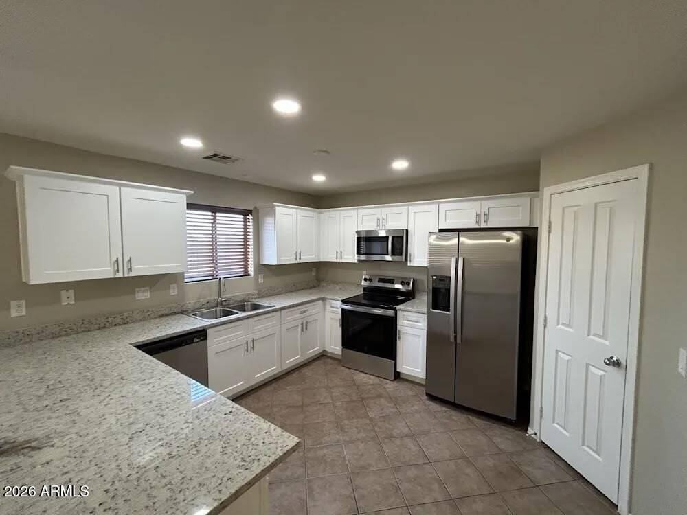 6707 W Desert Ln Way - Photo 3 of 12