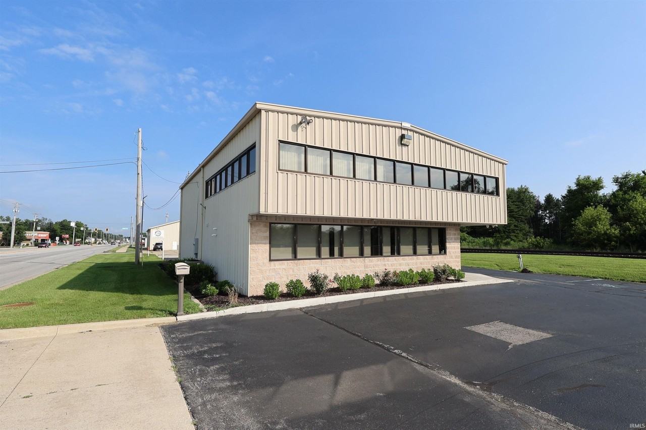 23119 Us Highway 33 - Photo 2 of 41