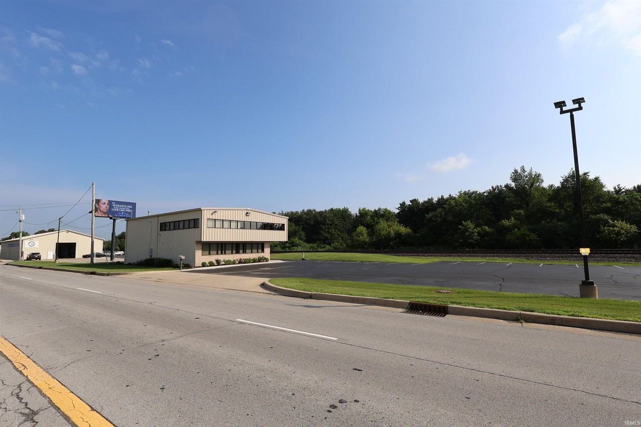 23119 Us Highway 33 - Photo 7 of 41