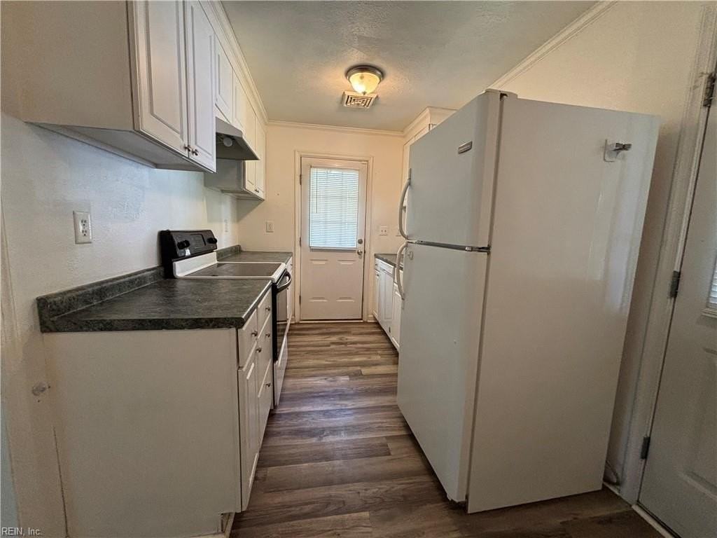 2514 Livesay Rd - Photo 6 of 22