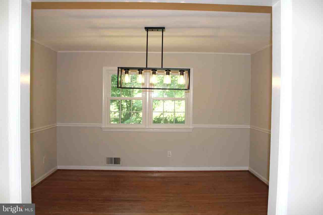 3606 Barkley Dr - Photo 6 of 42