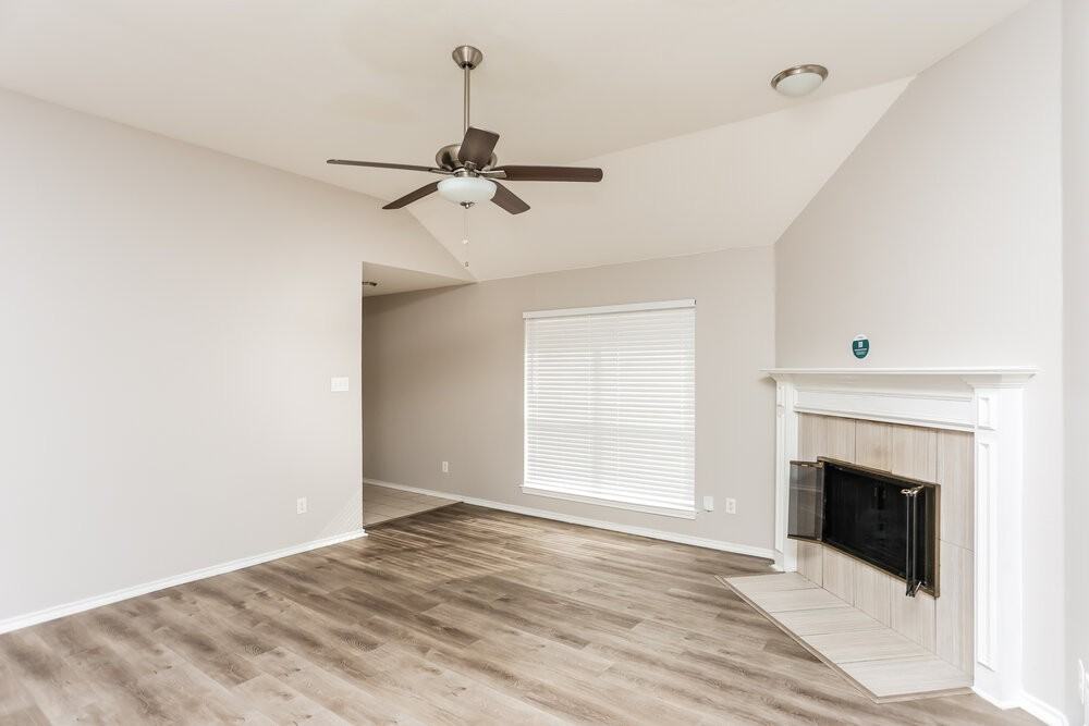 822 Astaire Ave - Photo 3 of 15
