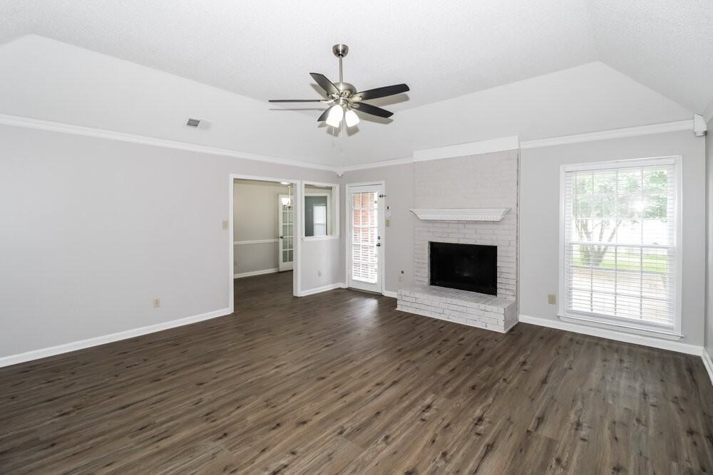 1582 Wind River Cir E - Photo 6 of 17